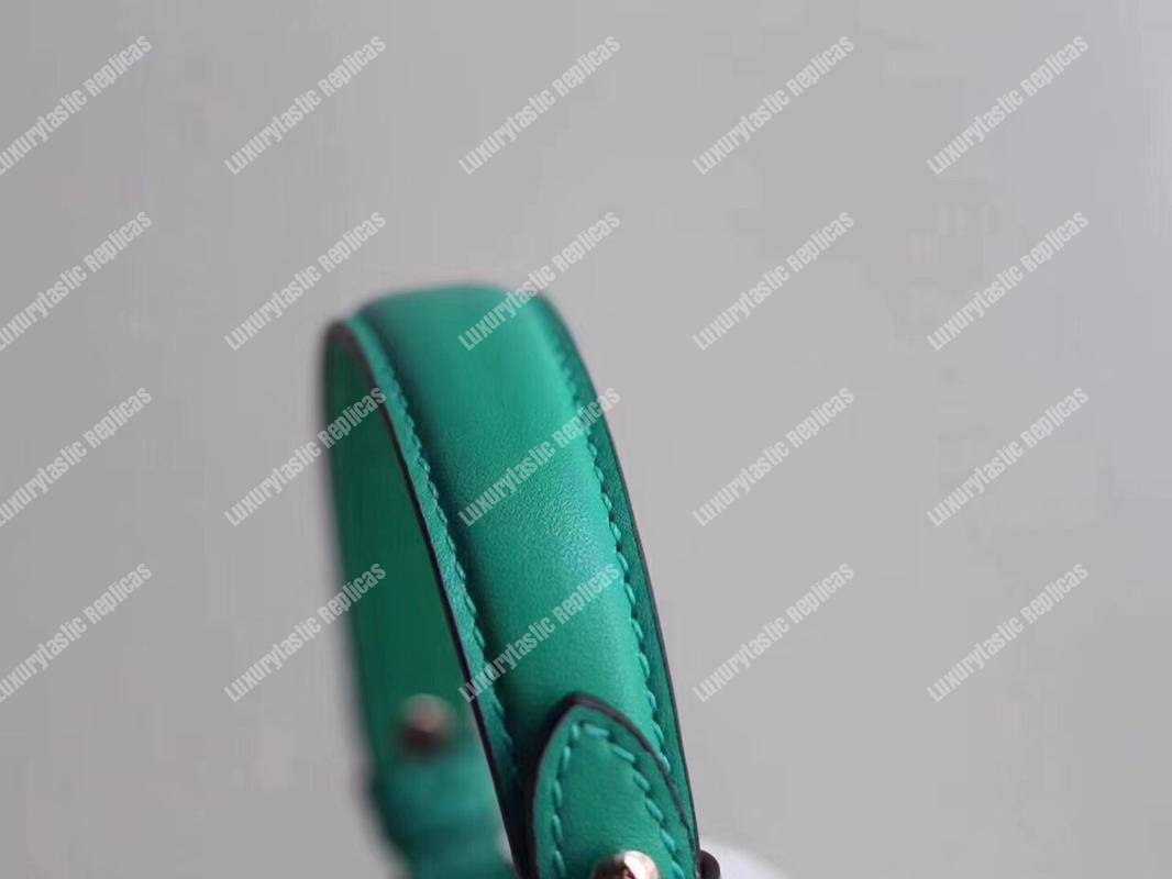 G*u*i sylvie leather mini bag green