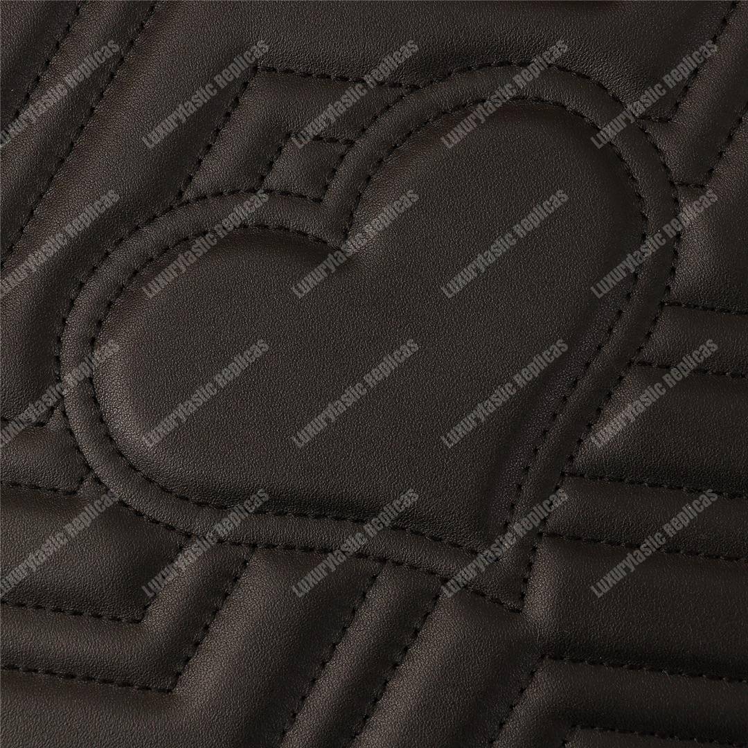 G*u*i gg marmont matelassé leather pouch black