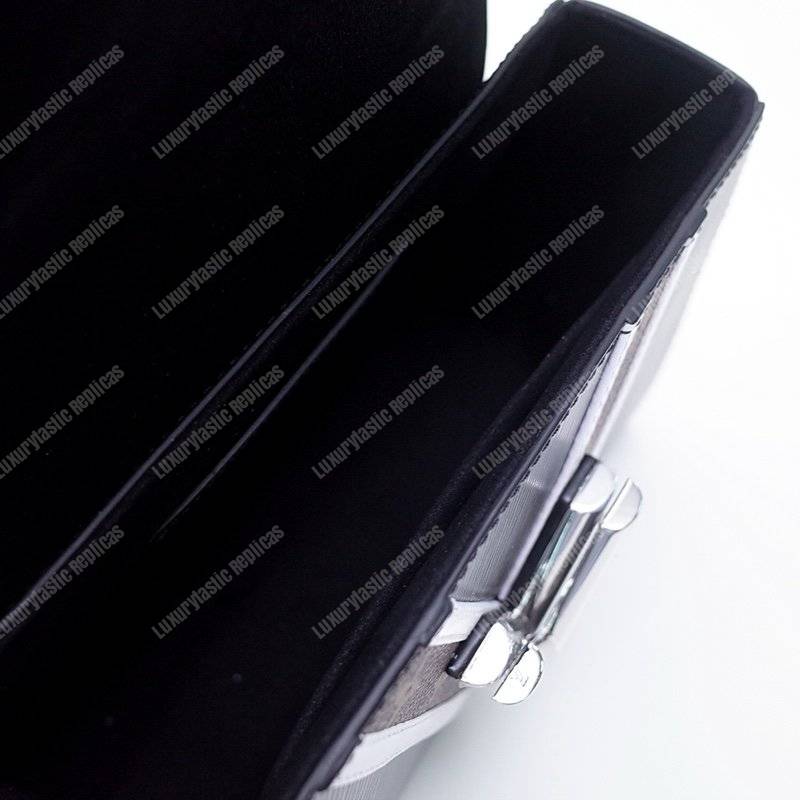 LV Twist MM Epi Leather V Signature Noir