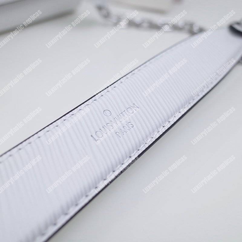 LV Twist MM Epi Leather V Signature Blanc