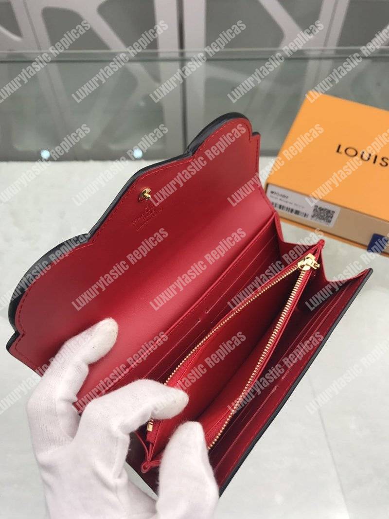 LV Sarah Wallet Vernis Cerise Lovely Birds