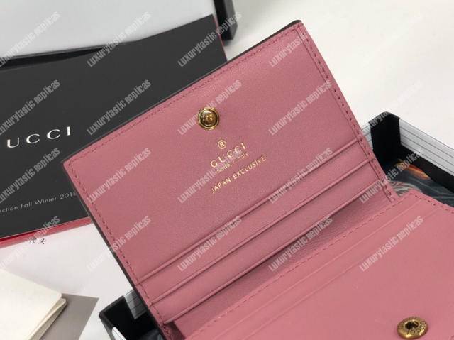 G*u*i signature card case wallet with cherries pink