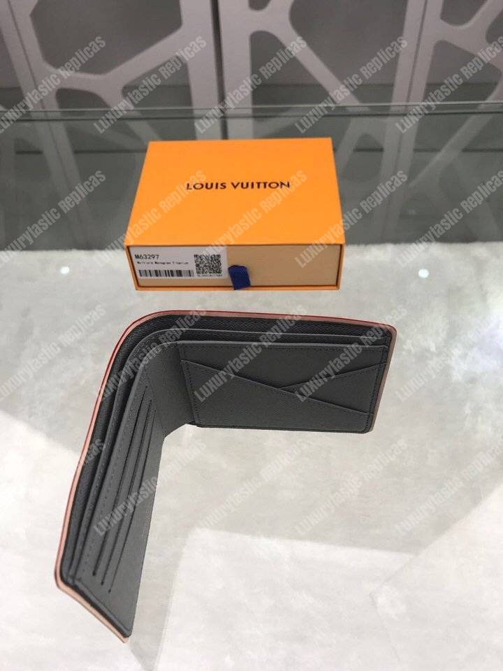 LV Fall-Winter 2018 Multiple Wallet Monogram Titanium