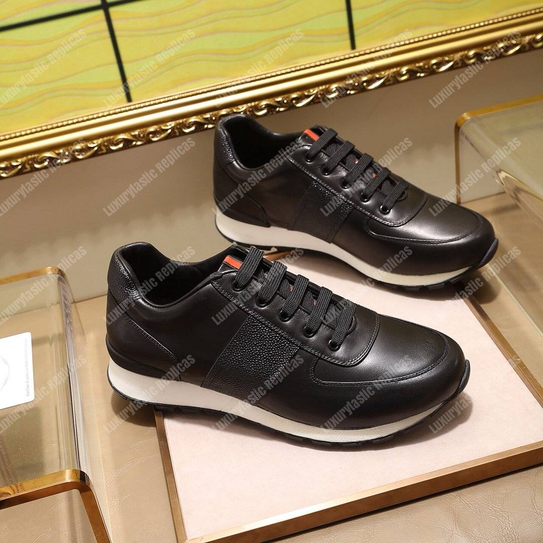 Pra*a leather sneakers black
