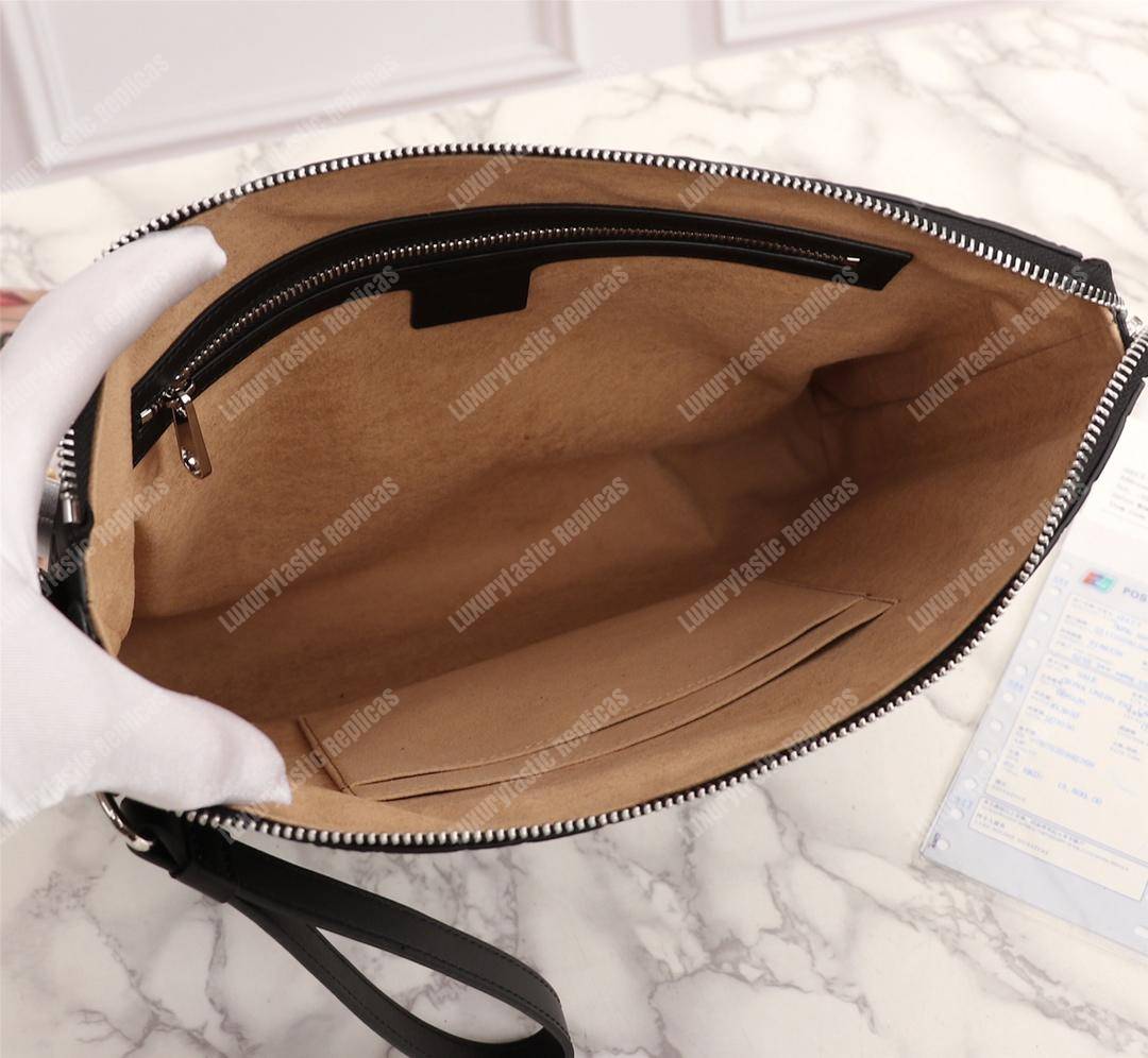 G*u*i signature leather men’s bag