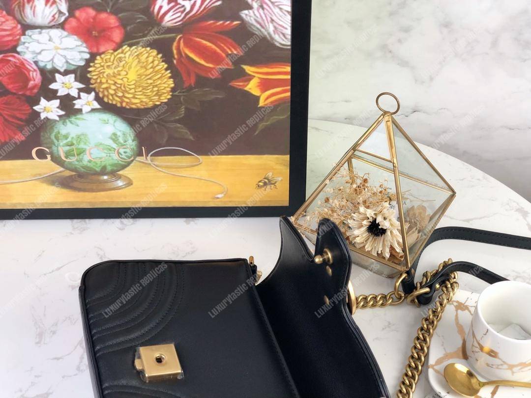 G*u*i gg marmont mini top handle bag black