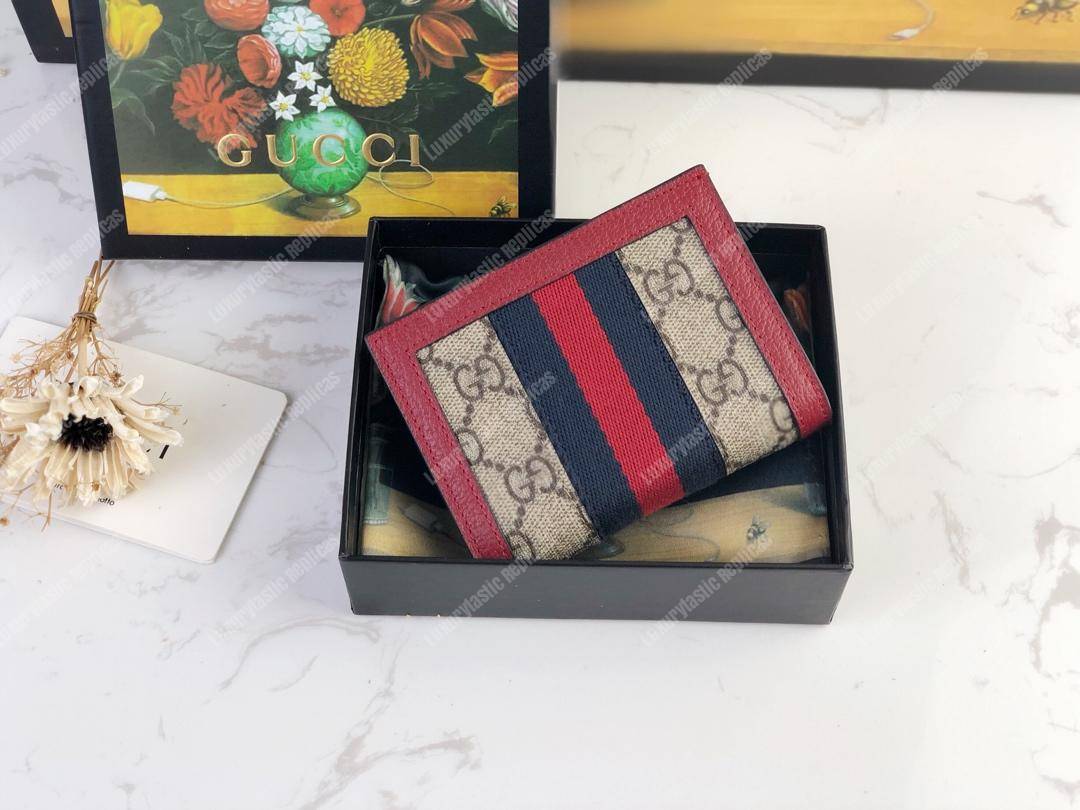 G*u*i queen margaret gg sup*e card case wallet red