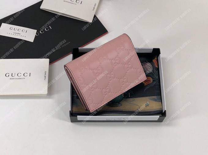 G*u*i signature card case with cat pink