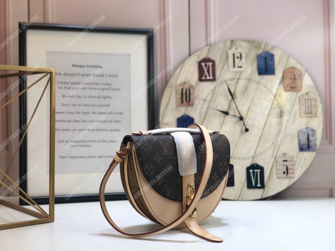LV Chantilly Lock Monogram Creme
