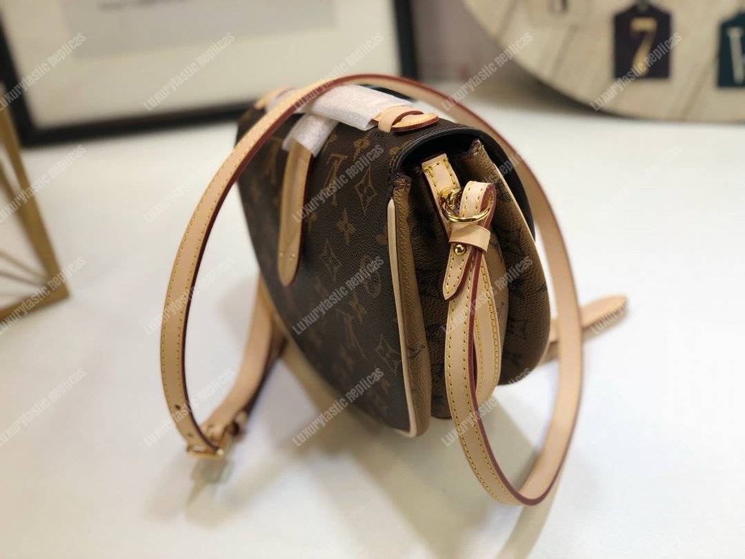 LV Chantilly Lock Monogram Creme