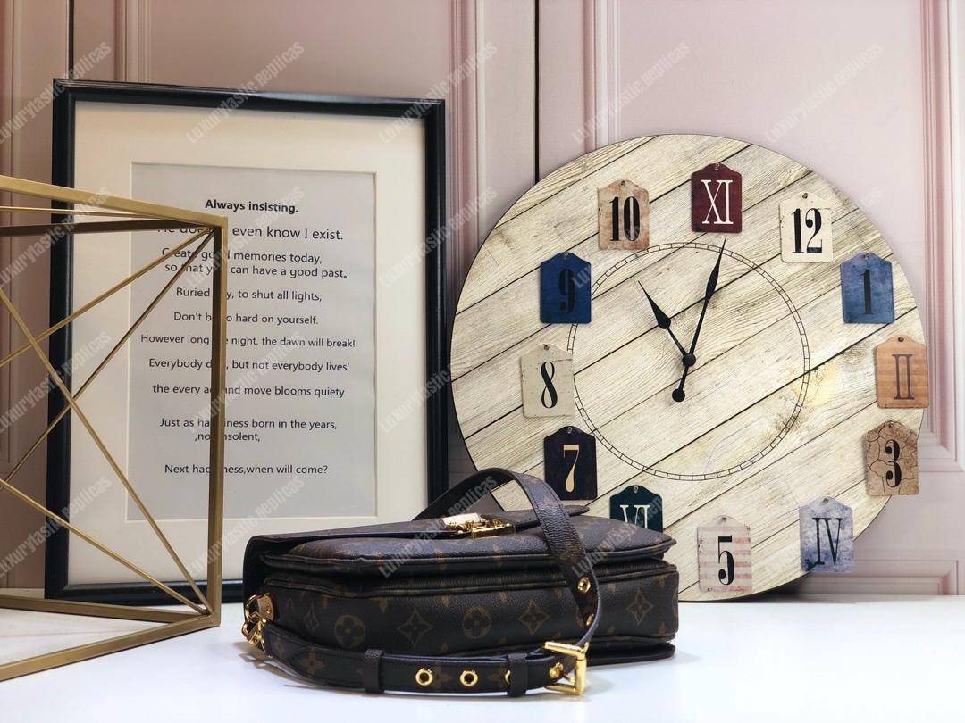 LV Pochette Metis Monogram