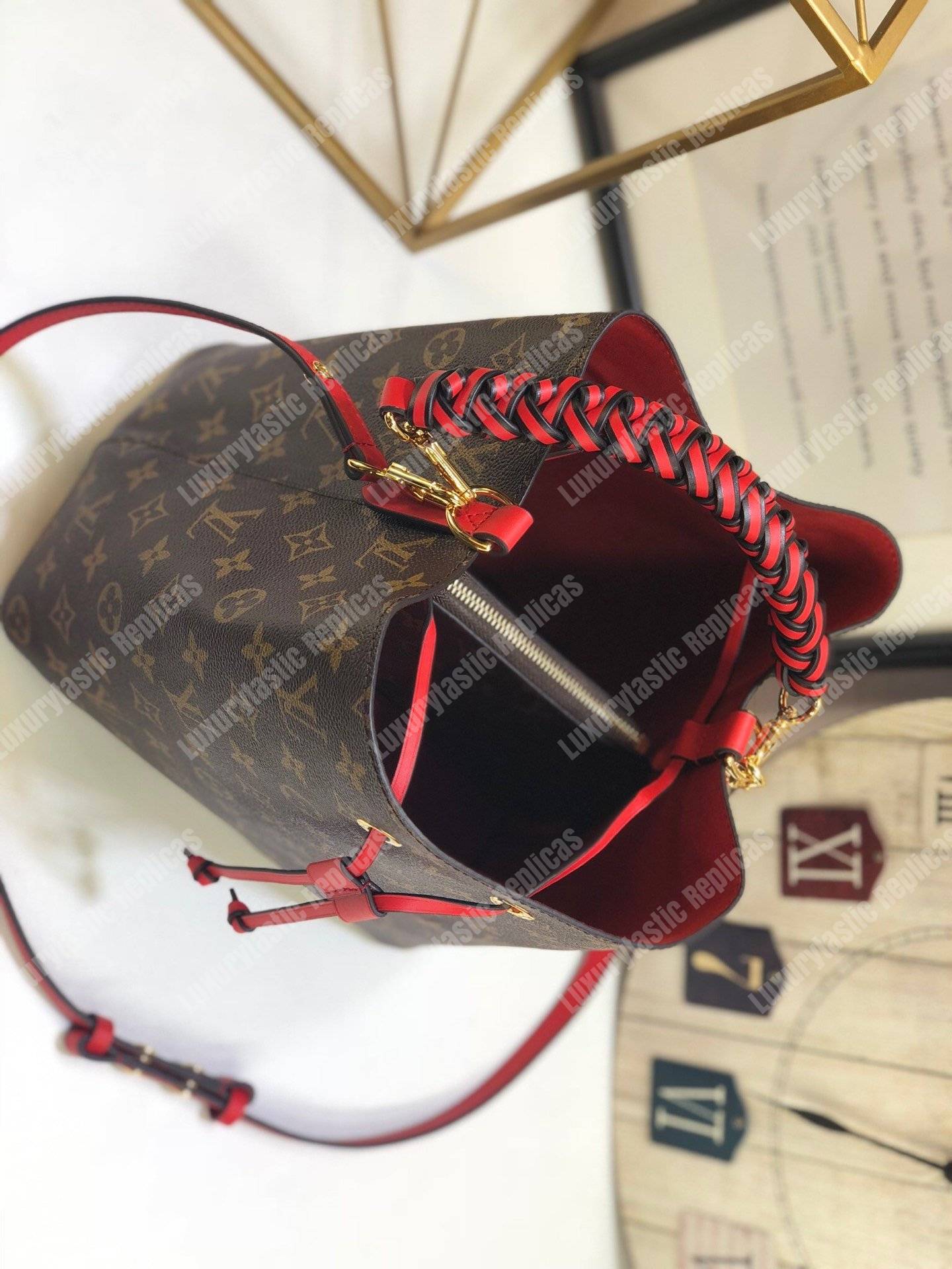 LV NéoNoé Monogram Bucket Bag Coquelicot Red