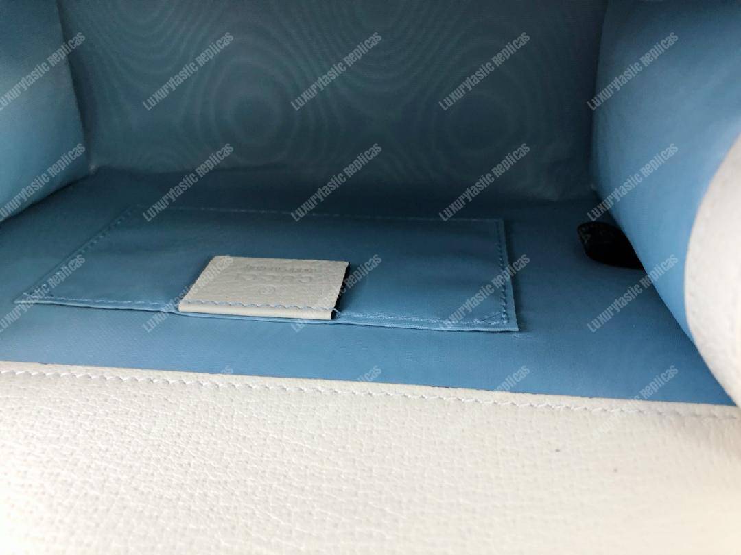 G*u*i padlock bee star small shoulder bag white