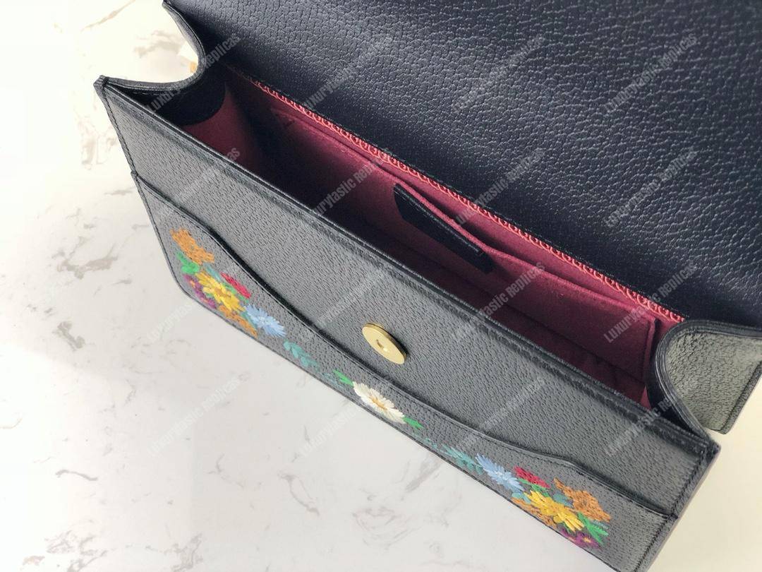 G*u*i embroidered small shoulder bag leather black