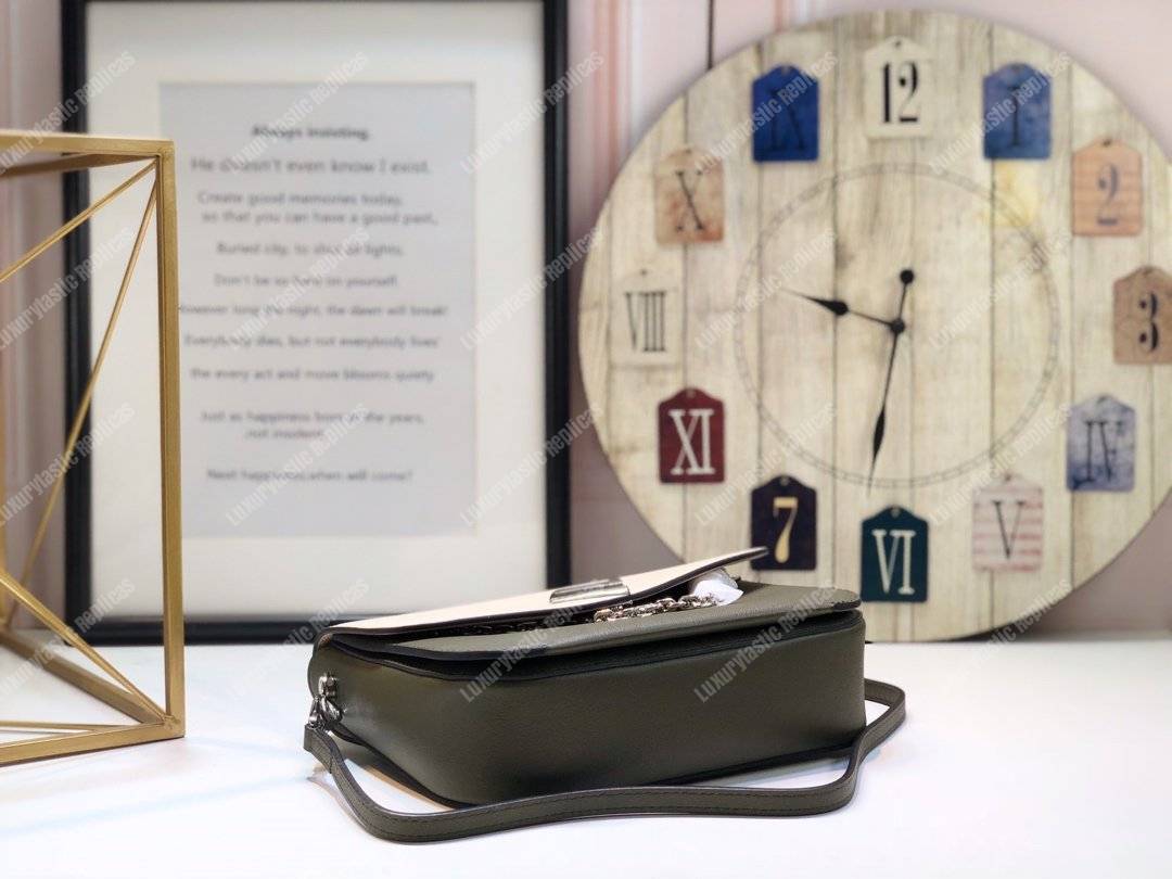 LV Very Messenger Handbag Monogram Kaki Fango