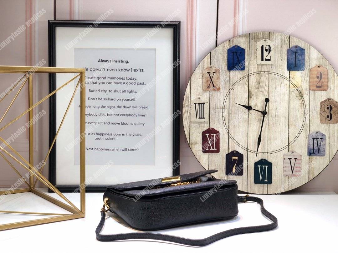 LV Very Messenger Handbag Monogram Noir