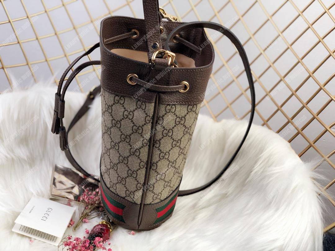 G*u*i small gg bucket bag