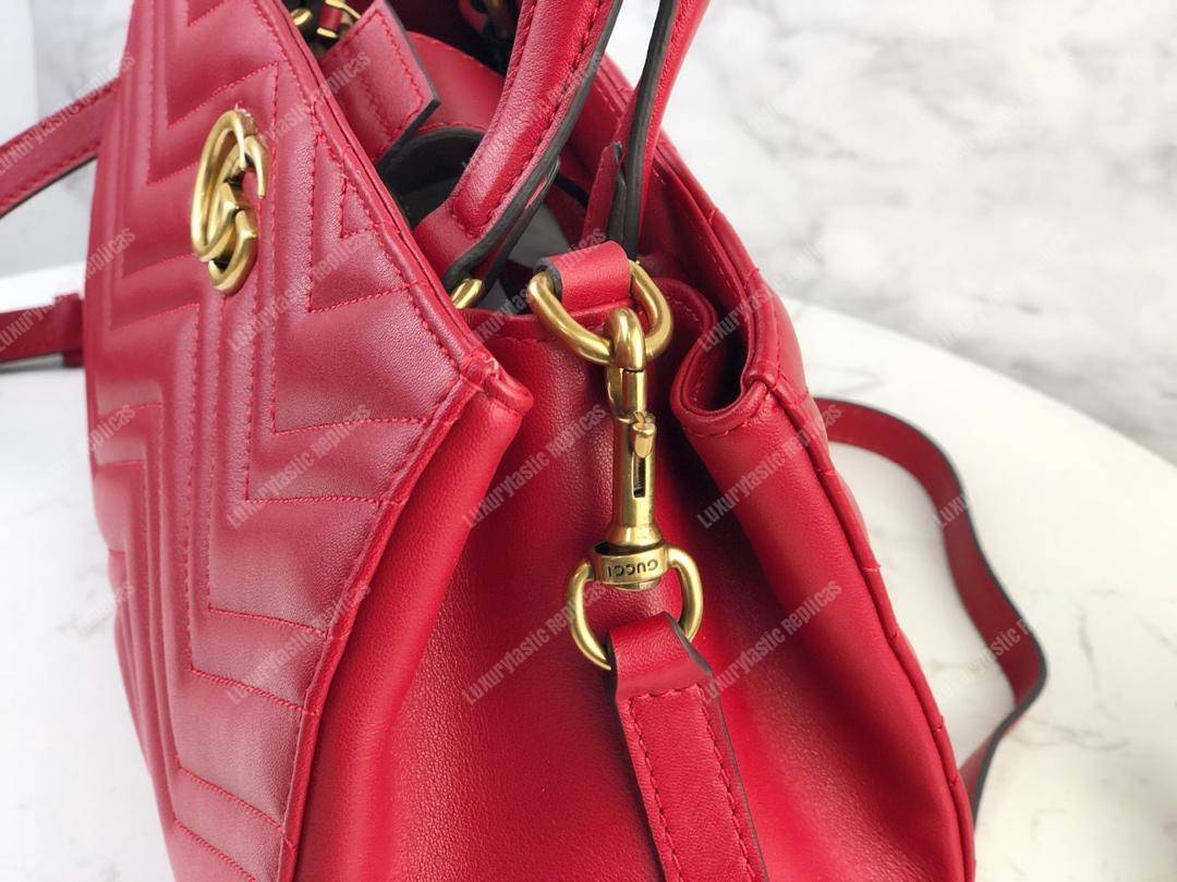 G*u*i gg marmont small matelassé top handle bag red