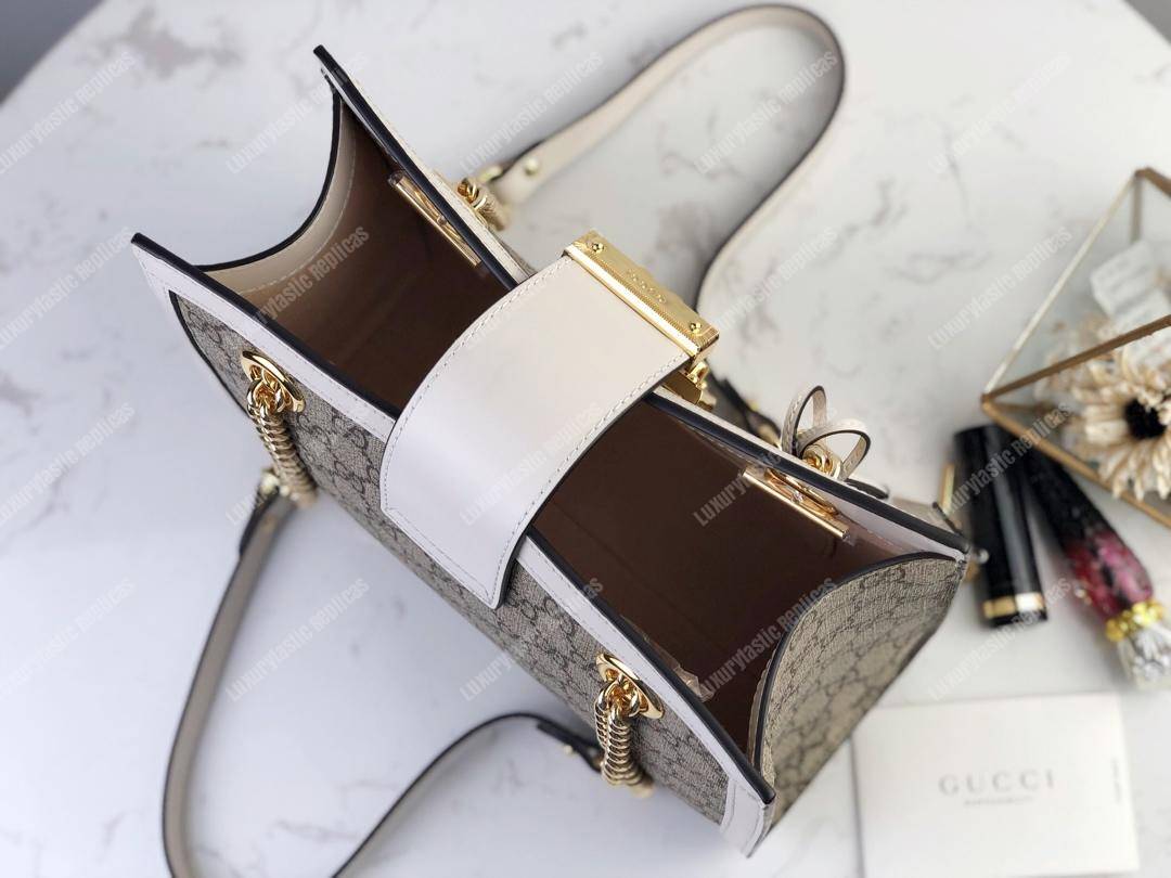 G*u*i padlock small shoulder bag white