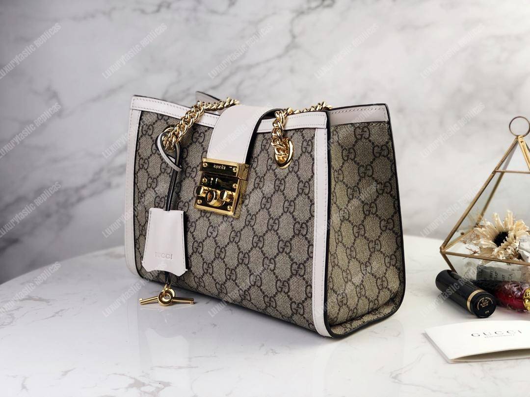 G*u*i padlock small shoulder bag white