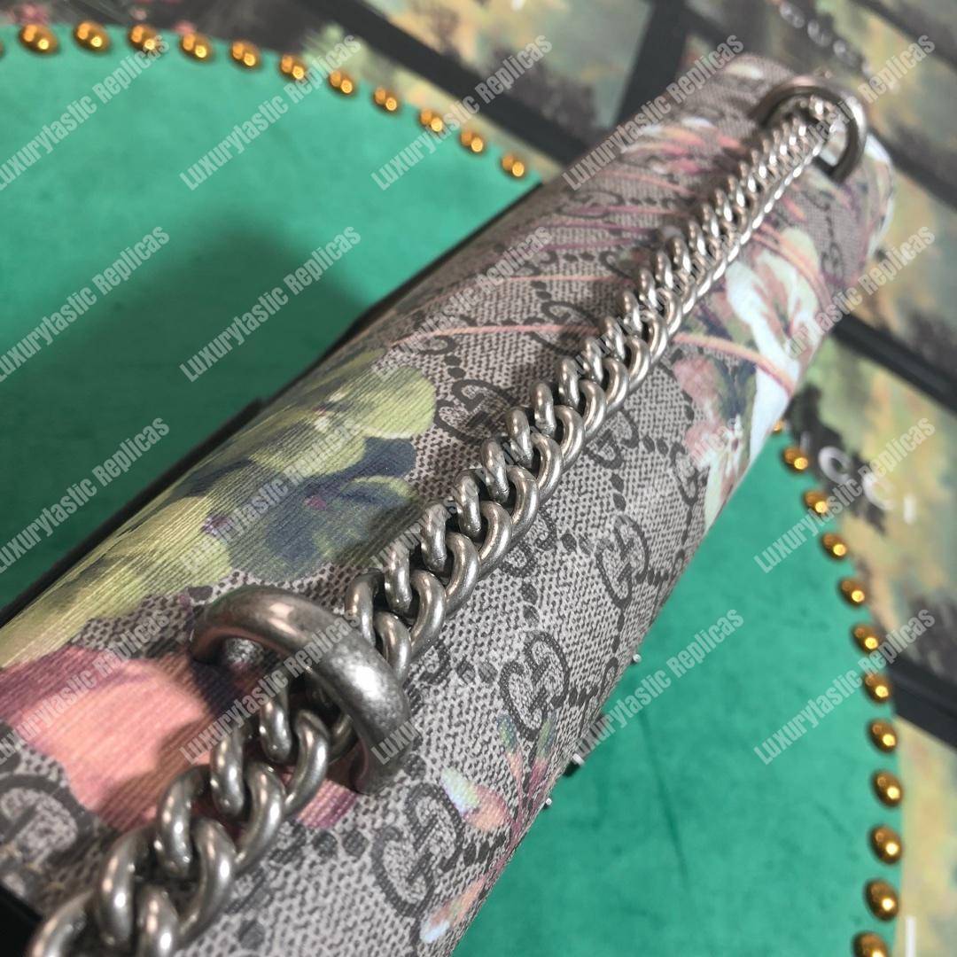 G*u*i padlock medium gg sup*e shoulder bag white blooms