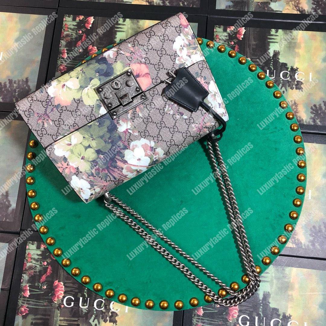 G*u*i padlock medium gg sup*e shoulder bag white blooms