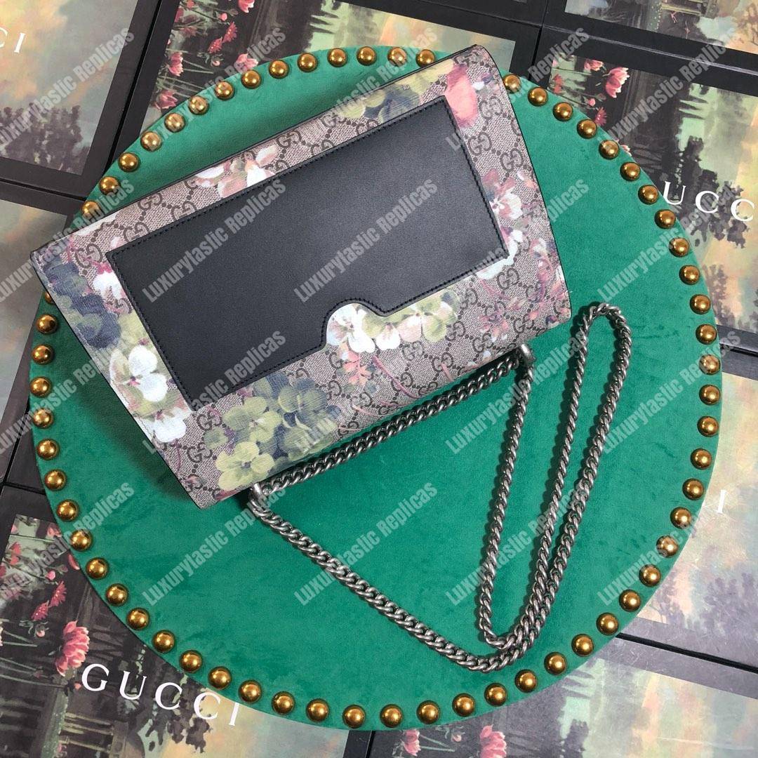 G*u*i padlock medium gg sup*e shoulder bag white blooms