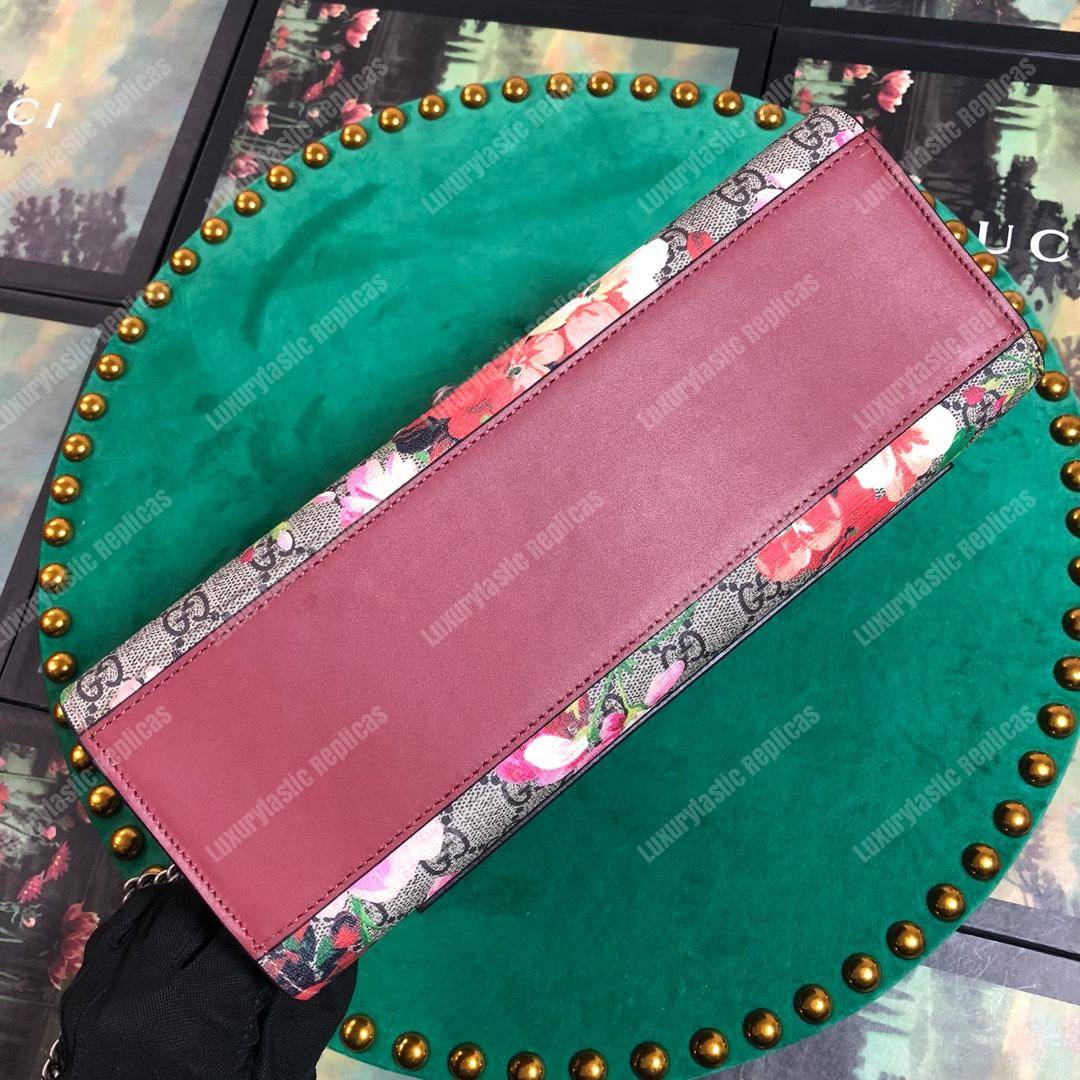 G*u*i padlock medium gg sup*e shoulder bag red blooms