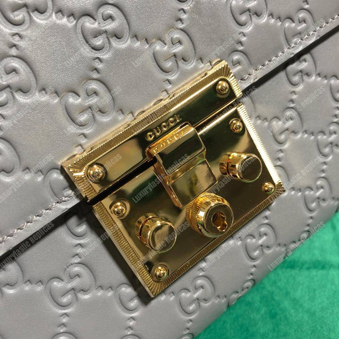 G*u*i padlock medium signature shoulder bag dusty gray