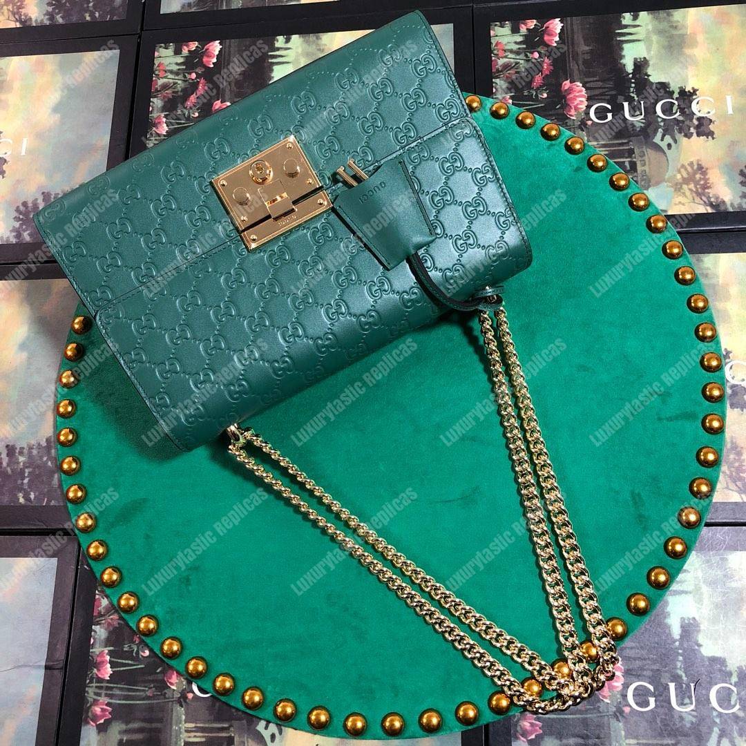 G*u*i padlock medium signature shoulder bag green