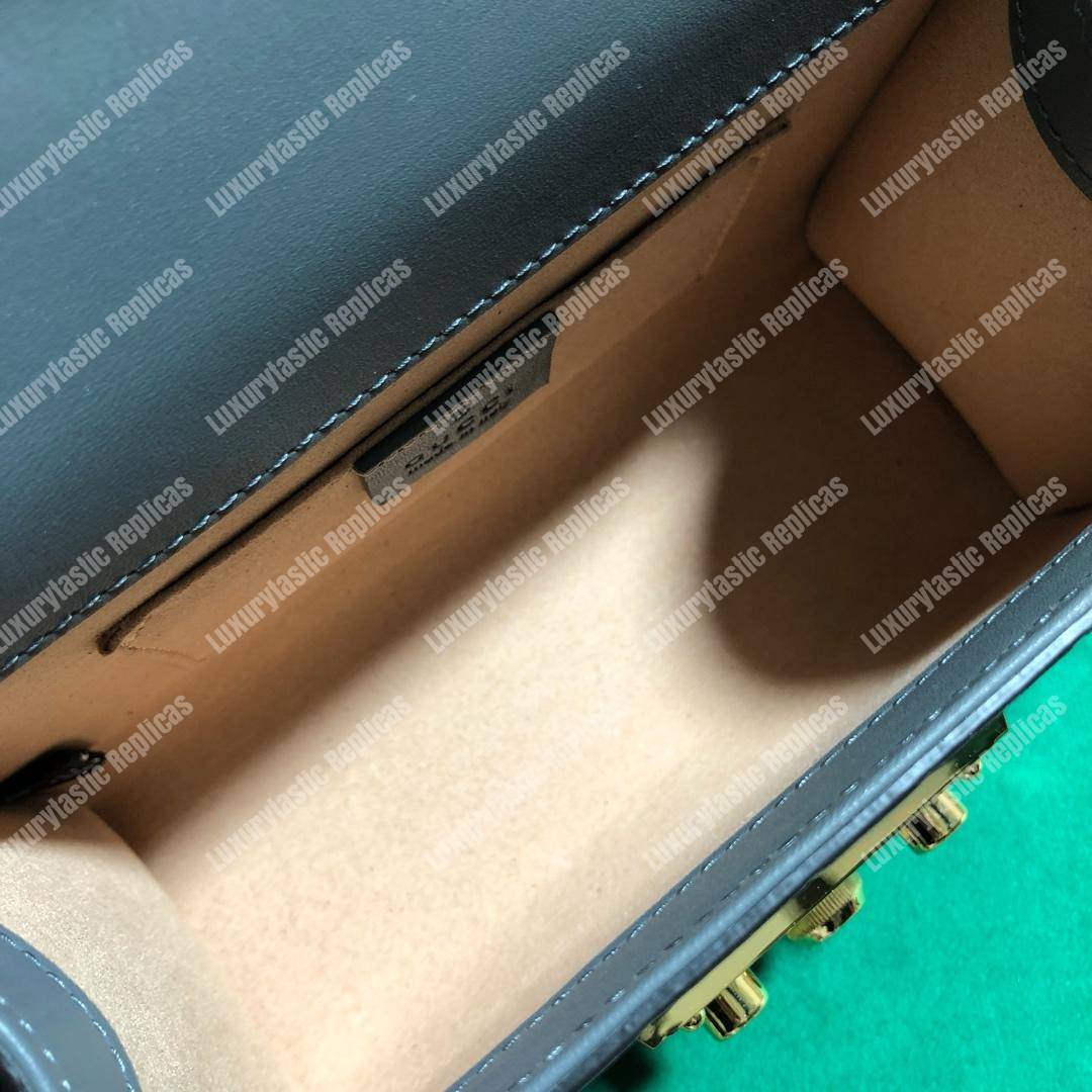 G*u*i padlock small signature shoulder bag gray