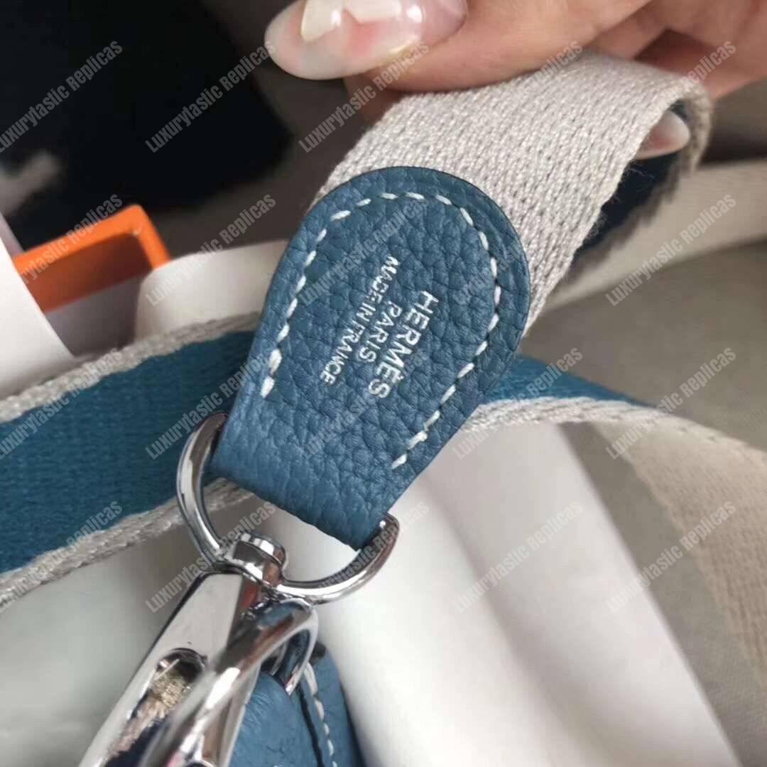 H**mes mini evelyne iii 17 clemence bag bleu nuit