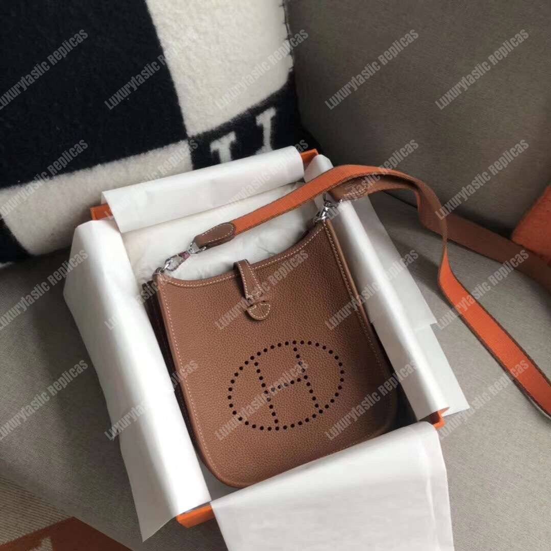 H**mes mini evelyne iii 17 clemence bag gold