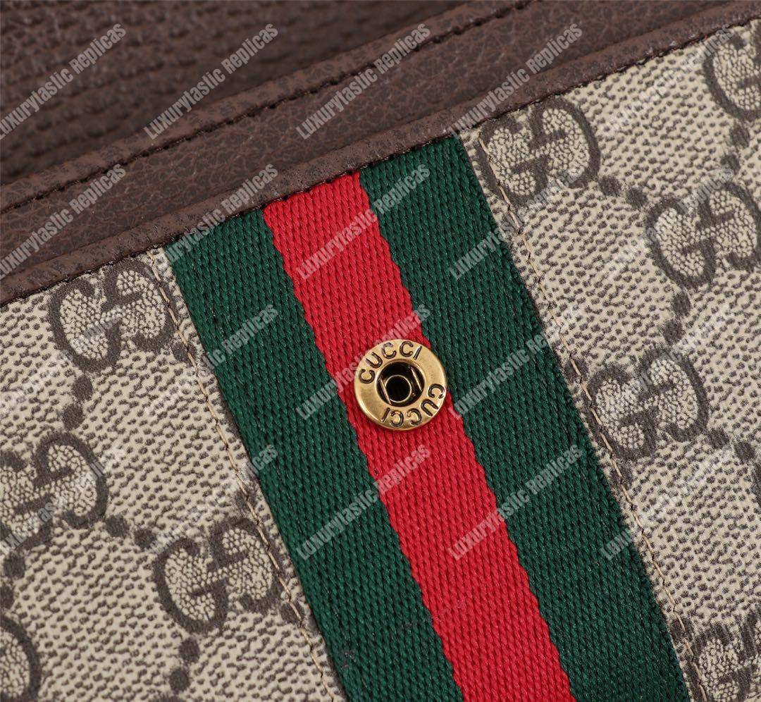 G*u*i gg continental wallet with three little pigs