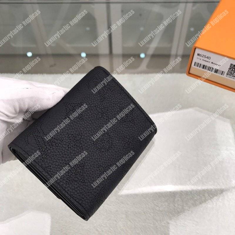 LV Iris Compact Wallet Mahina Black