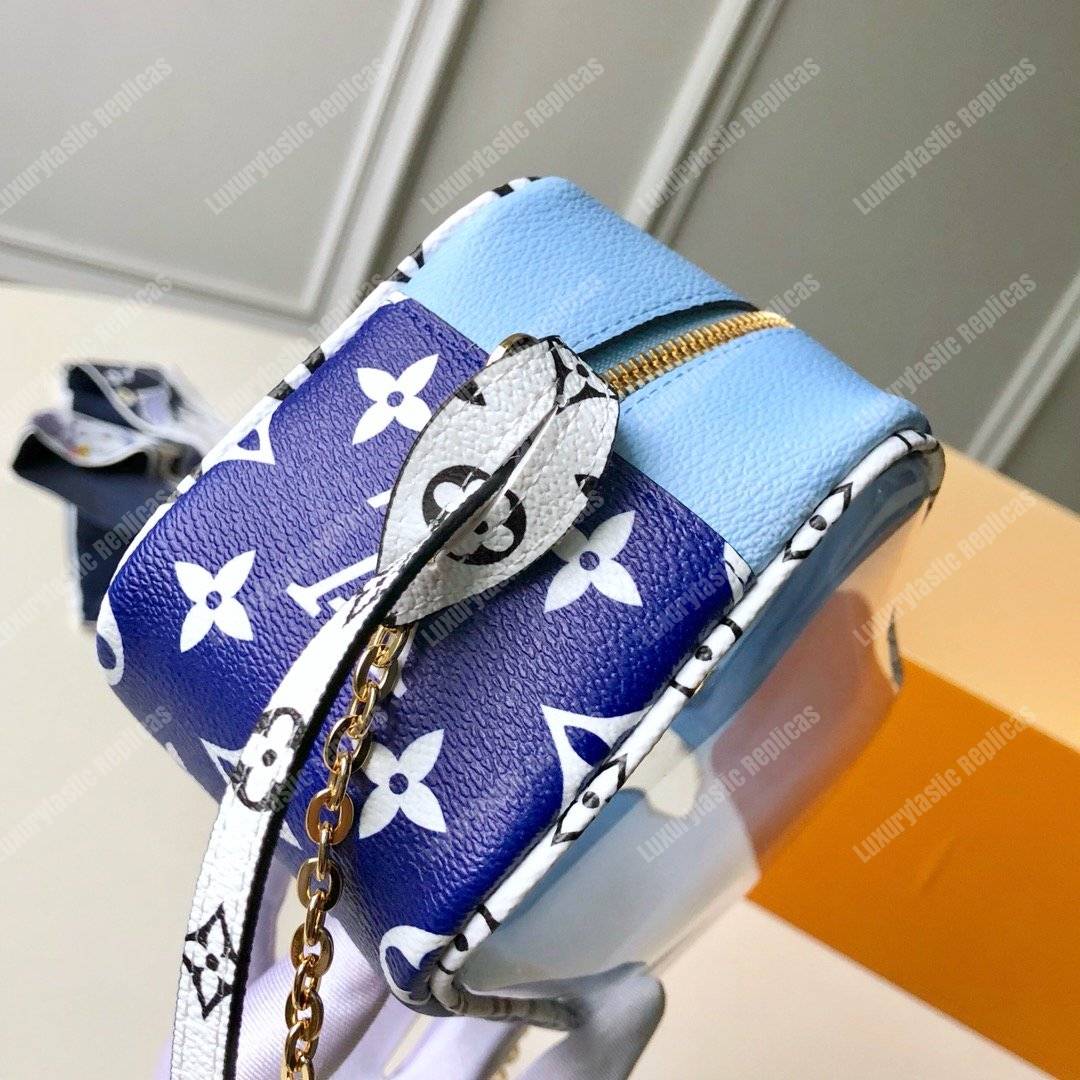 LV Beach Pouch Monogram Summer 2019 Blue