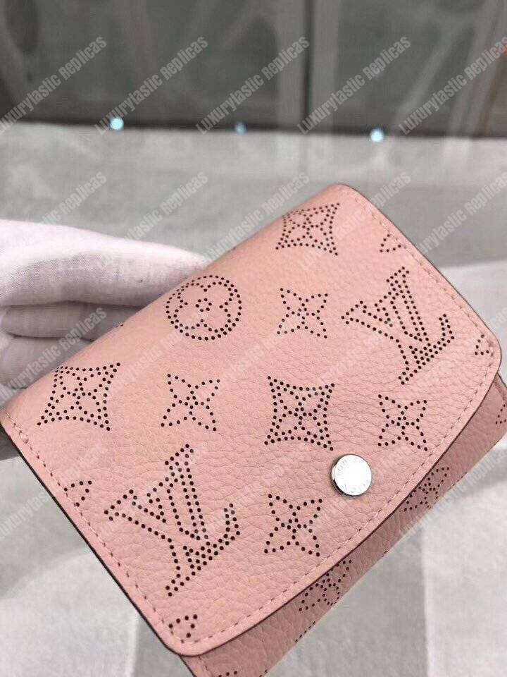 LV Iris Compact Wallet Mahina Magnolia