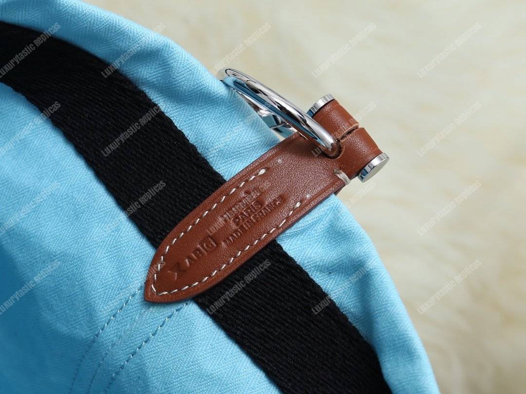 H**mes grooming bag light blue palladium-plated hardware