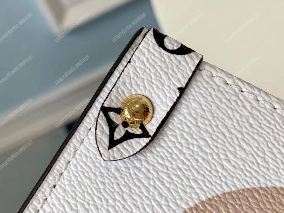 LV Onthego Monogram Toron Handle Crème Tote Bag GM