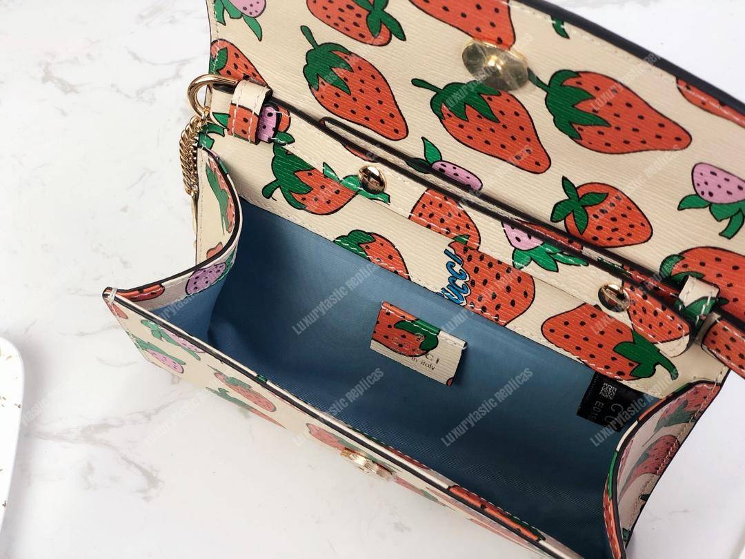 G*u*i zumi strawberry print mini bag