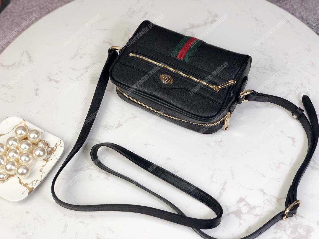 G*u*i ophidia leather mini bag black