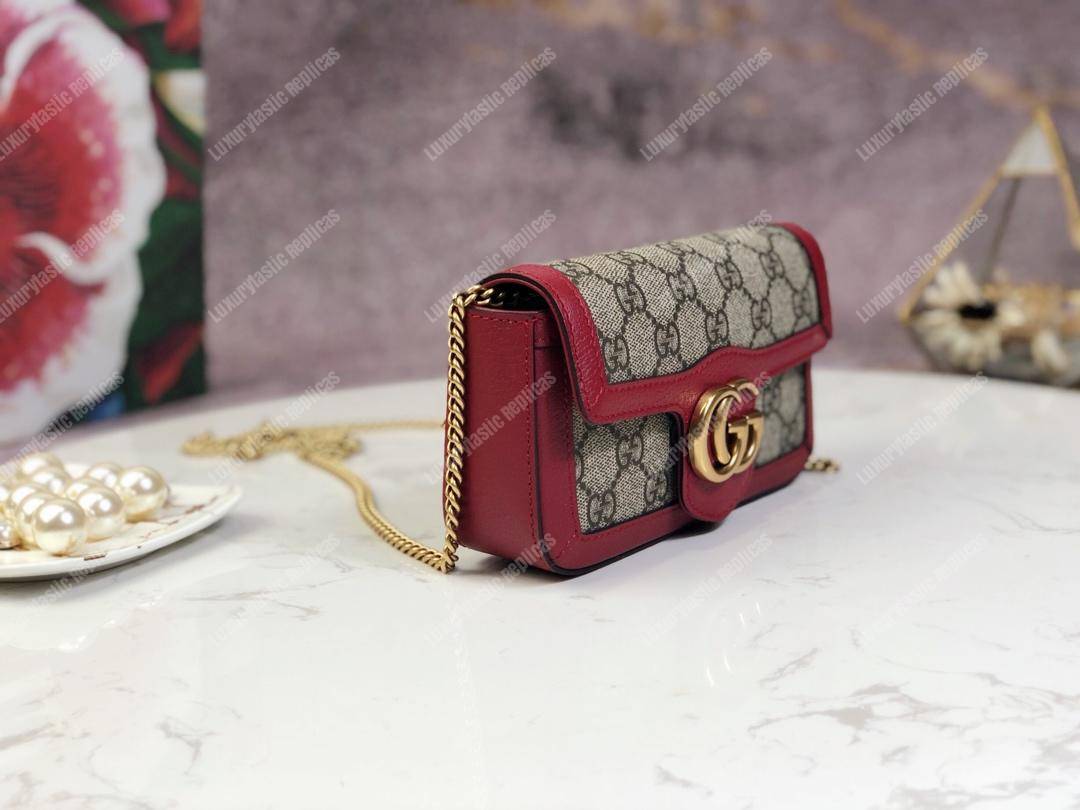 G*u*i gg sup*e canvas super mini bag red