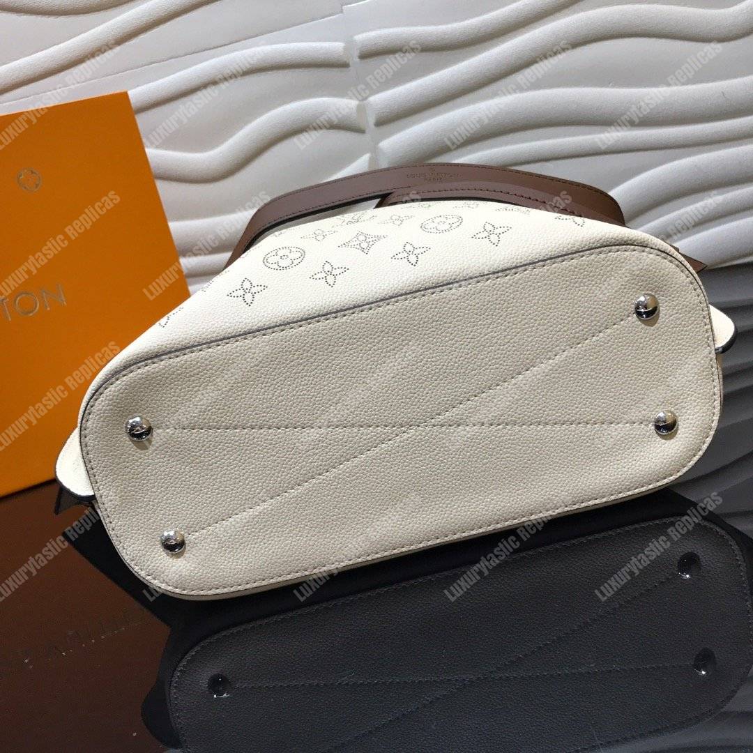 LV Girolata Handbag Mahina Creme