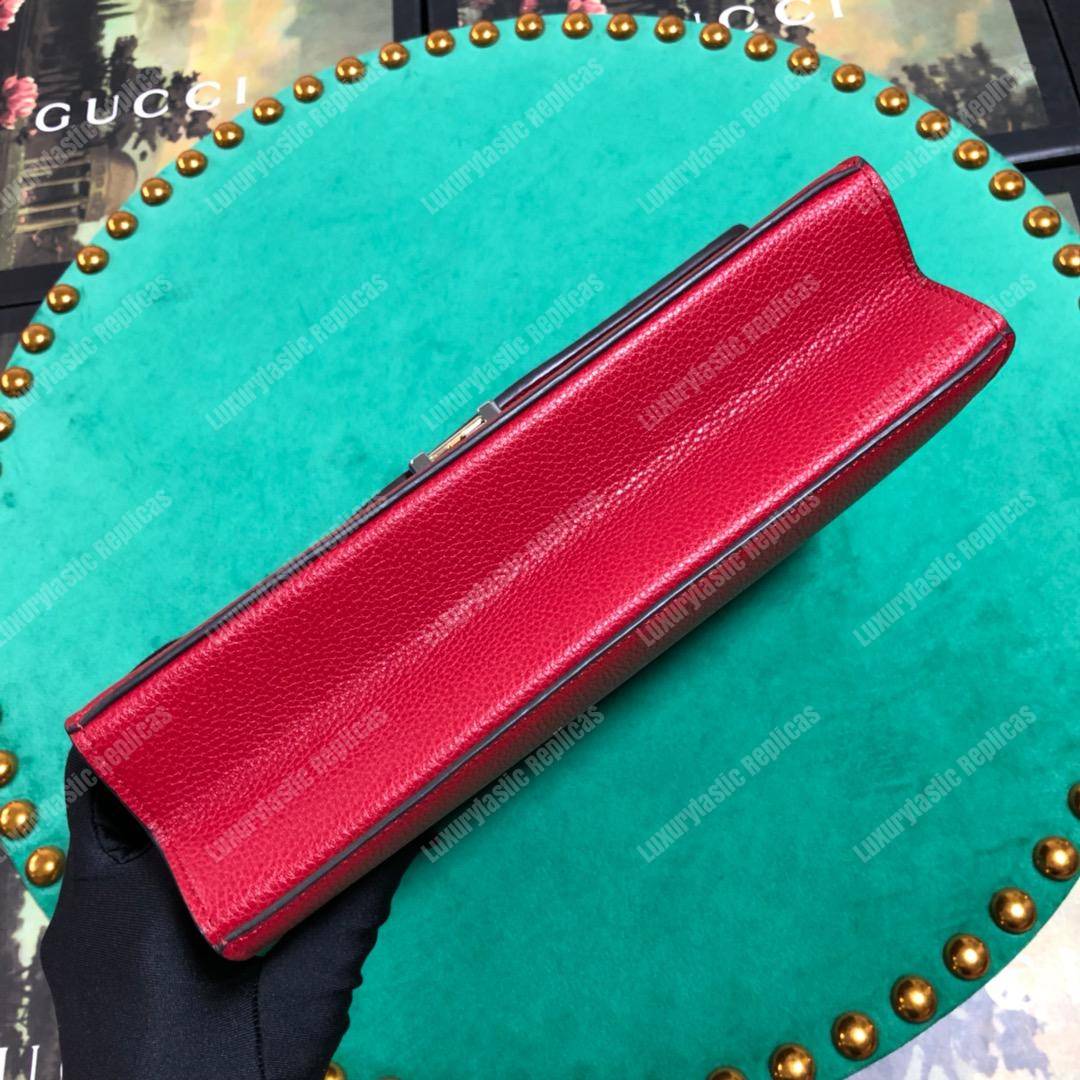 G*u*i zumi grainy leather small shoulder bag hisbiscus red