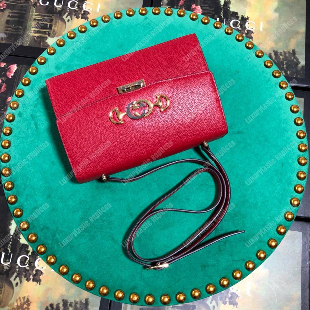 G*u*i zumi grainy leather small shoulder bag hisbiscus red