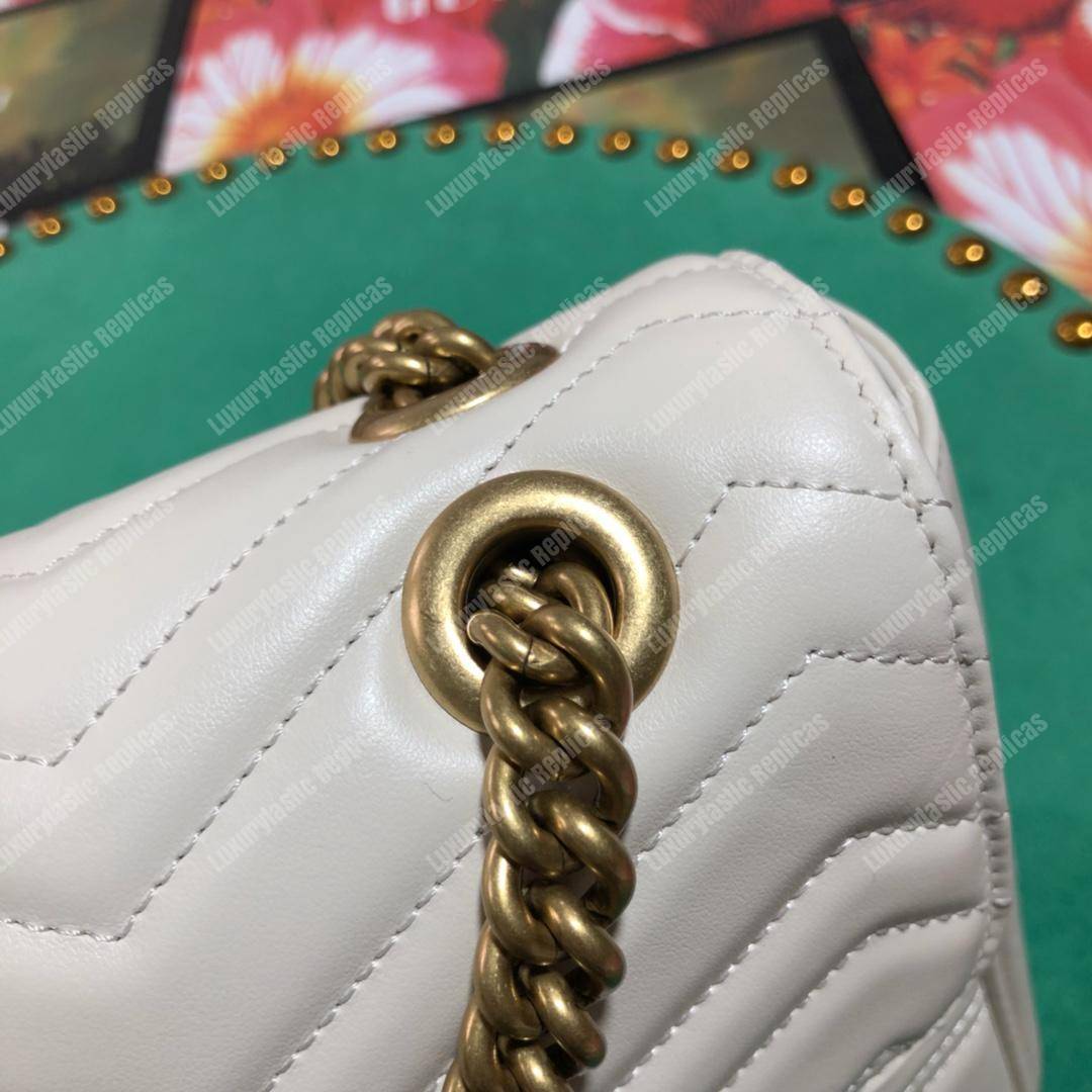 G*u*i gg marmont medium matelasse shoulder bag white