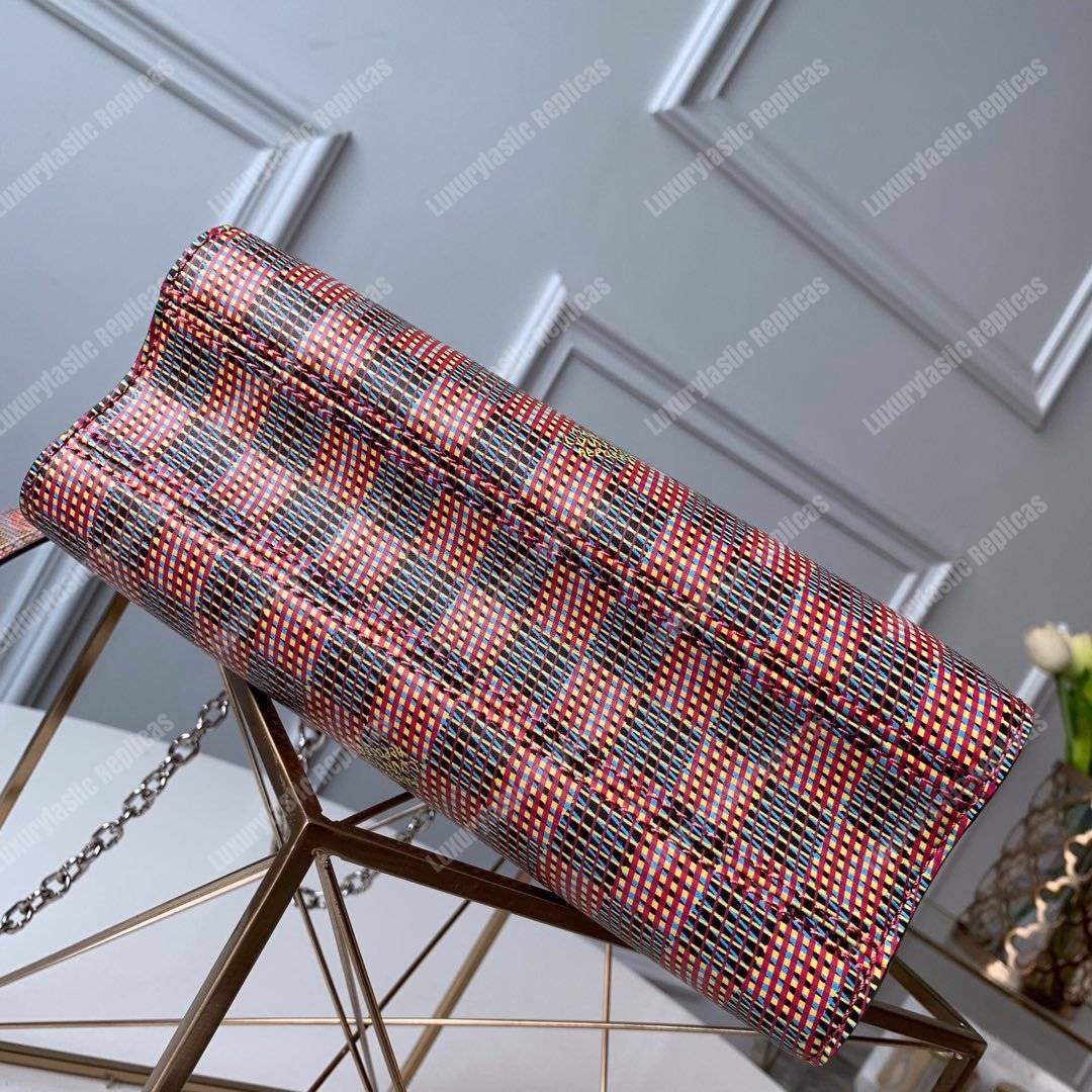 LV Twist MM Monogram LV Pop Rouge