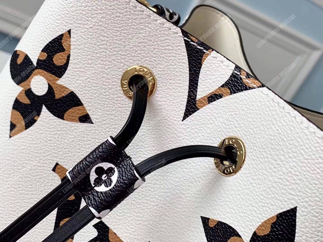 LV Jungle NéoNoé Monogram Canvas Ivory