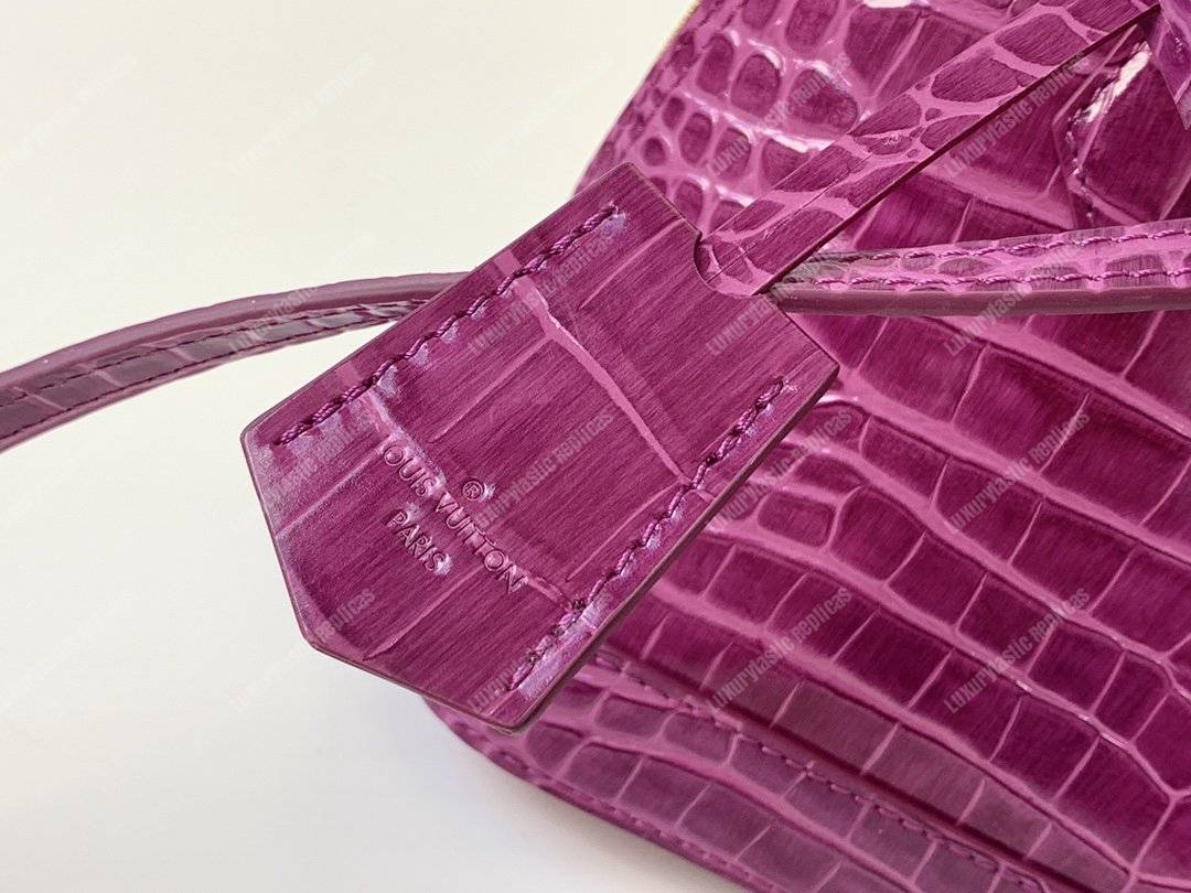 LV Alma BB Crocodilien Brillant Amethyste