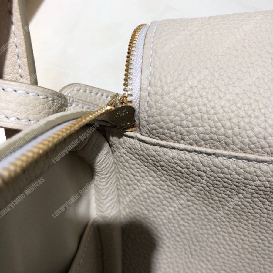 H**mes lindy 26 bag clemence argile
